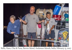 Stella, Hans & Chai & Tuna