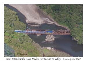Train & Urubamba River Bridge