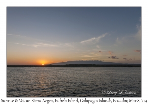 Sunrise & Volcan Sierra Negra