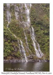2011-11-06#7266 Waterfall, Doubtful Sound, Fiordland NP, South Is, NZ