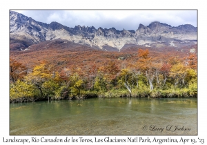 2023-04-19#7809 Landscape, Rio Canadon de los Toros, El Chalten to Lago Desierto, Los Glaciares NP, Argentina