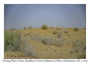 2025-10-01#2837 Driving Photo, Dune, Kyzylkum Desert, Bukhara to Khiva, Uzbekistan