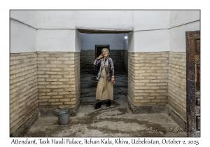 2025-10-02#5804 Attendant, Tash Hauli Palace, Itchan Kala, Khiva, Uzbekistan