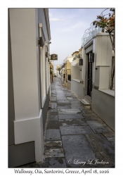 2026-04-18#5075 Walkway, Oia, Santorini, Greece