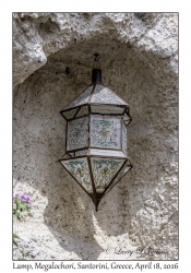 2026-04-18#5132 Lamp, Megalochori, Santorini, Greece