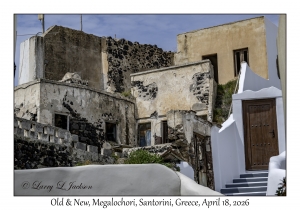 2026-04-18#5147 Old & New, Megalochori, Santorini, Greece