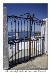 Gate